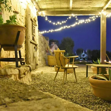 Trulli Li Serre, Luxury With Private Pool Vila