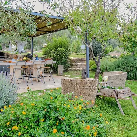 Villa Trulli Li Serre, Luxury With Private Pool